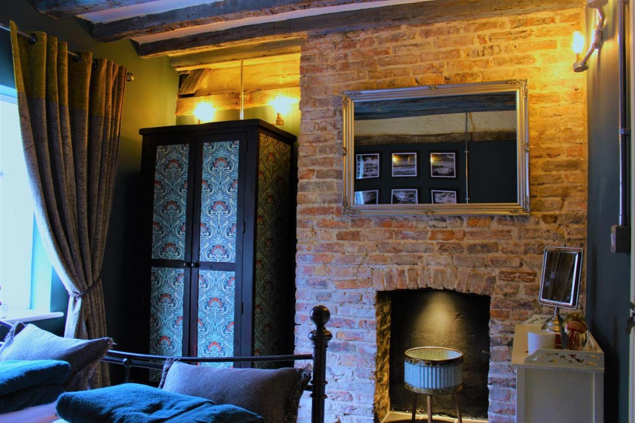 Boutique Fisherman'S Grade II Listed Cottage 斯卡伯勒 外观 照片