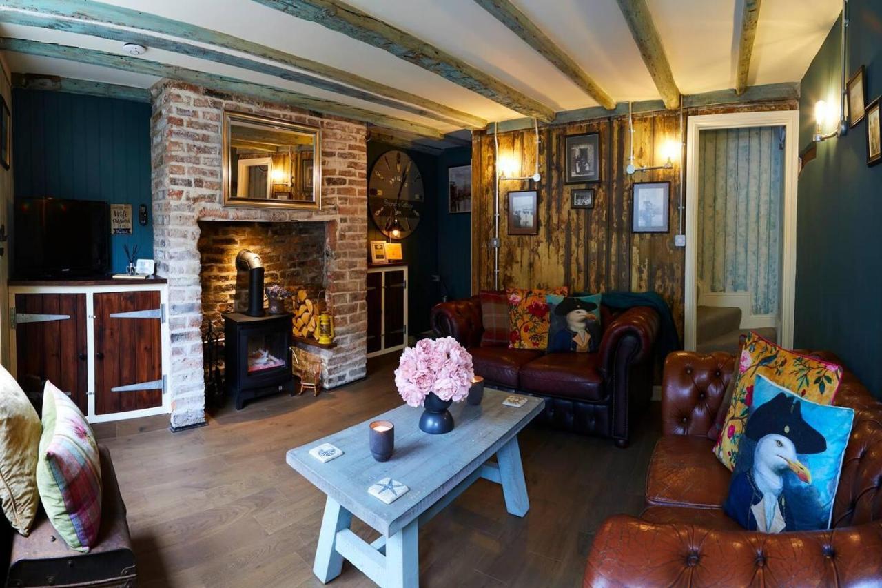 Boutique Fisherman'S Grade II Listed Cottage 斯卡伯勒 外观 照片