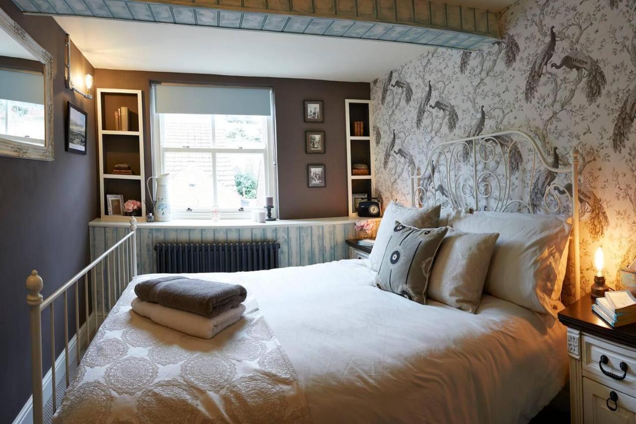 Boutique Fisherman'S Grade II Listed Cottage 斯卡伯勒 外观 照片
