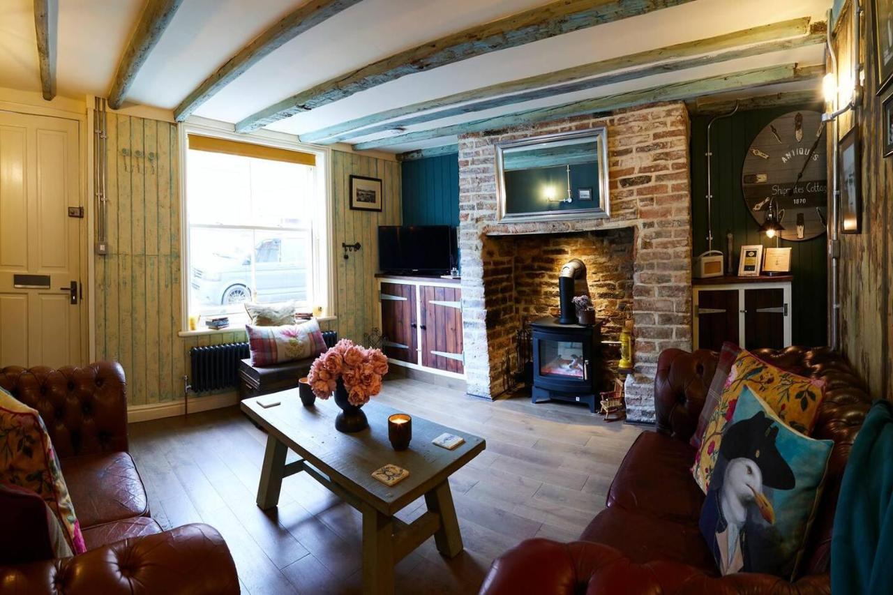 Boutique Fisherman'S Grade II Listed Cottage 斯卡伯勒 外观 照片
