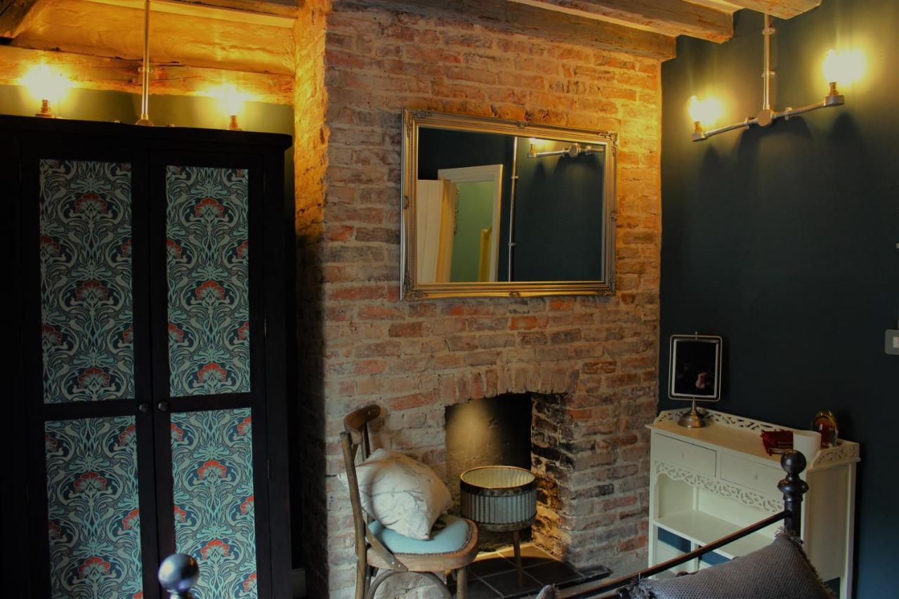 Boutique Fisherman'S Grade II Listed Cottage 斯卡伯勒 外观 照片